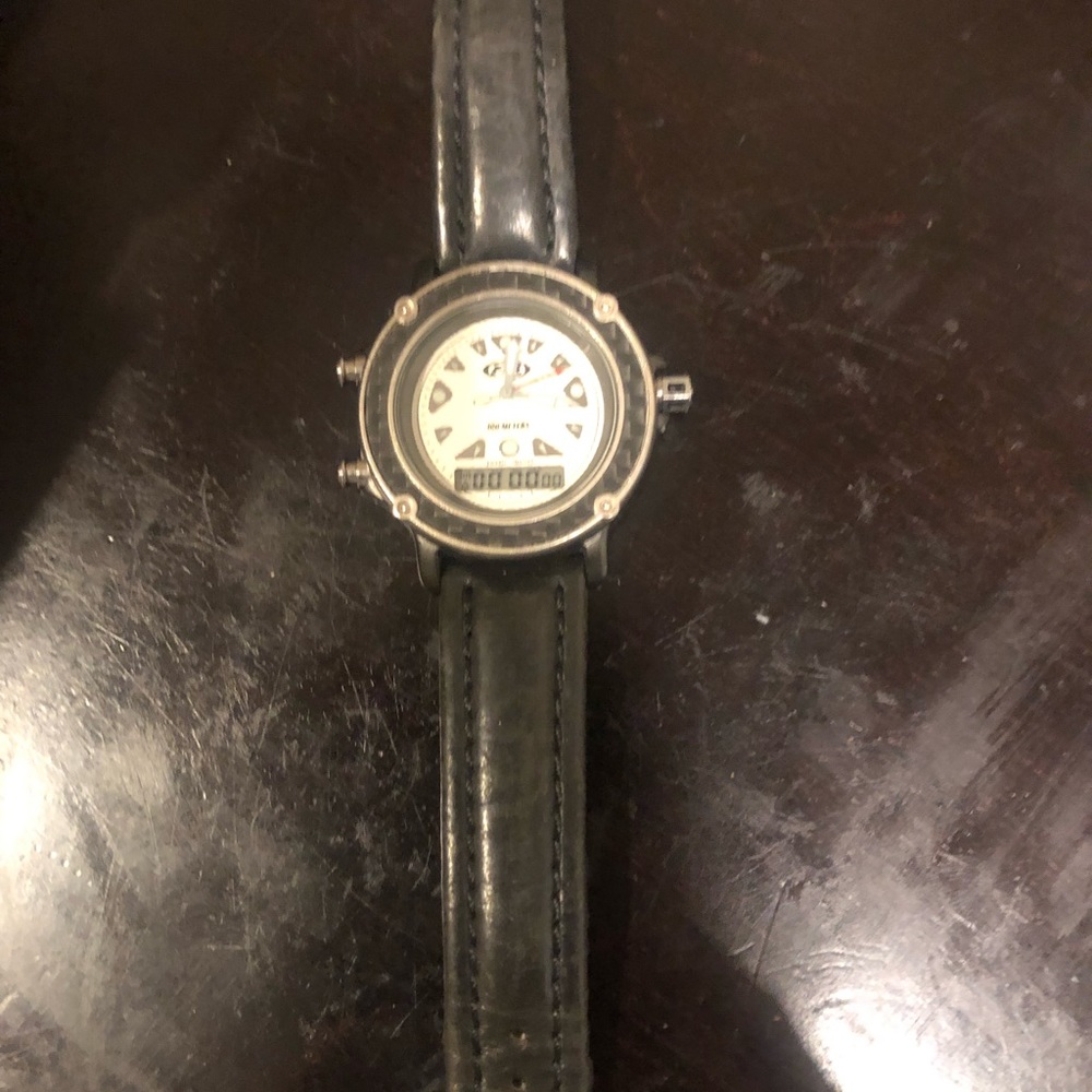 Fsl Watch Good Working Condition - image 1